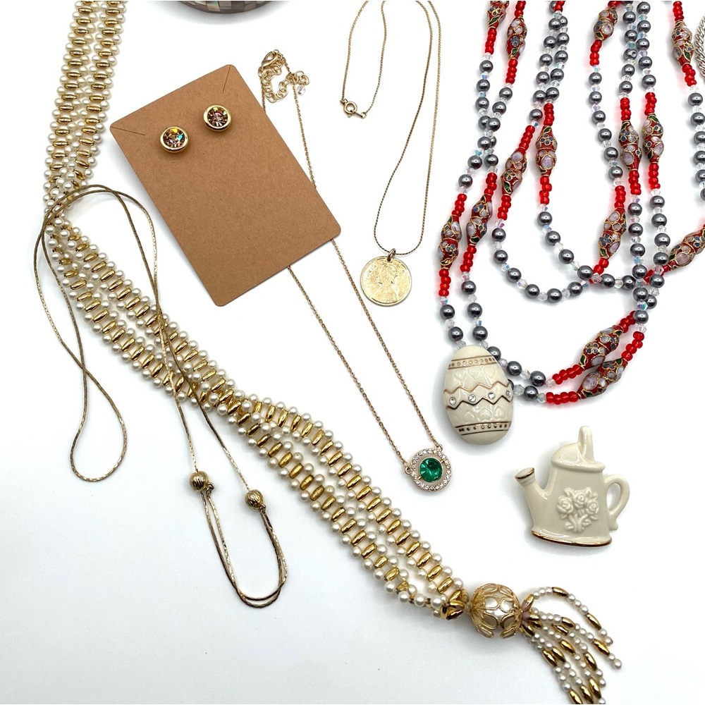 Jewelry Lot of Vintage to Modern Wearable Jewelry - Picture 3 of 13